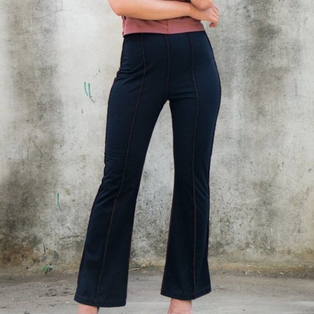 NWT tonle Knit Flared Davi High Waist Pants - Picture 2 of 3